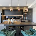 Carmen - Luxury 2-bedroom - Downtown 아파트 *