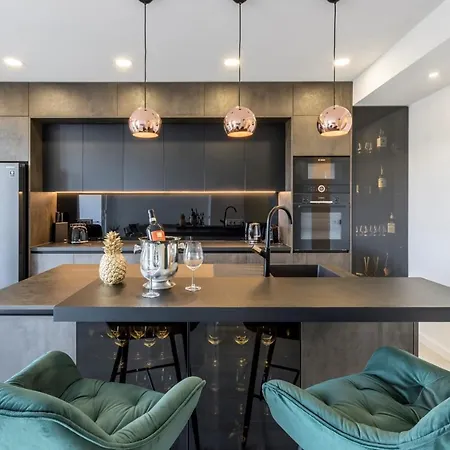Carmen - Luxury 2-bedroom - Downtown Apartamento *