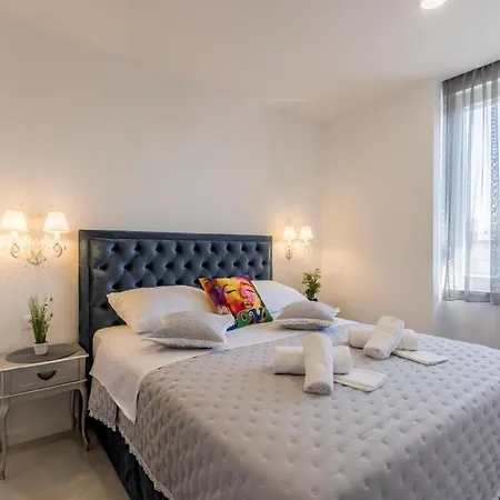 아파트 Carmen - Luxury 2-bedroom - Downtown 스플리트