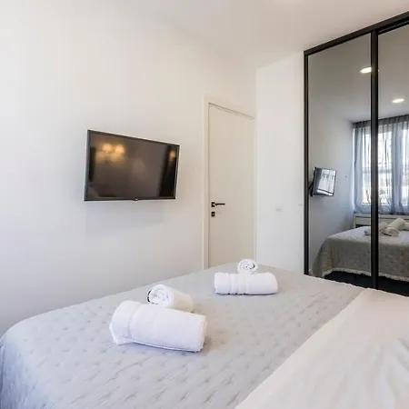 Carmen - Luxury 2-bedroom - Downtown * 스플리트